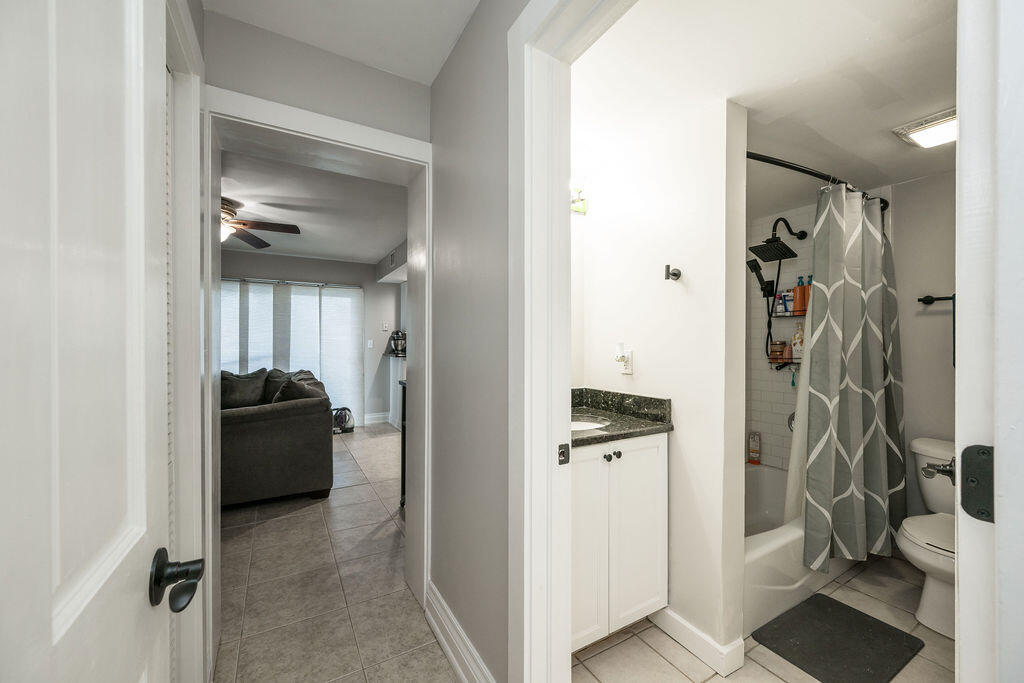 201 Coppitt Road Unit: 103A