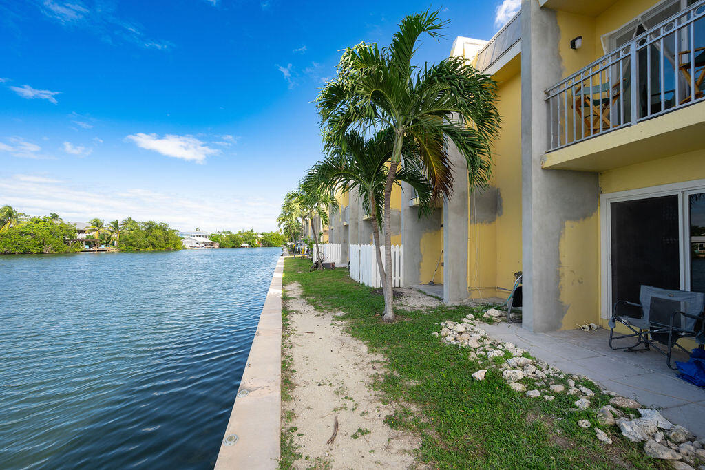 201 Coppitt Road Unit: 103A