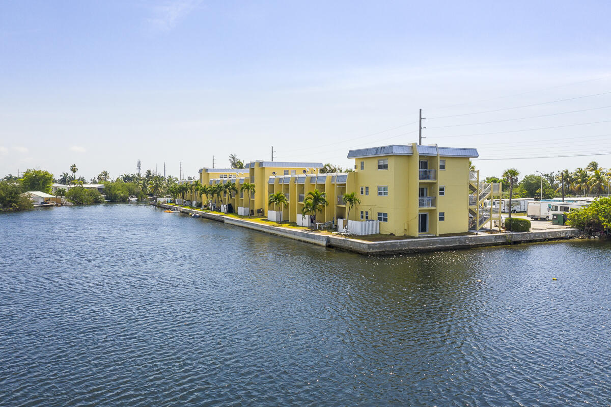 201 Coppitt Road Unit: 103A