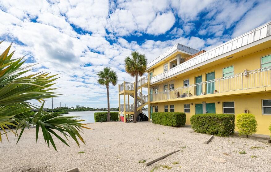 201 Coppitt Road Unit: 103A
