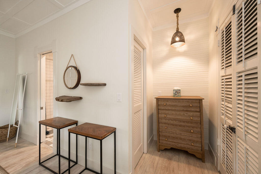 1419 Thompson Street