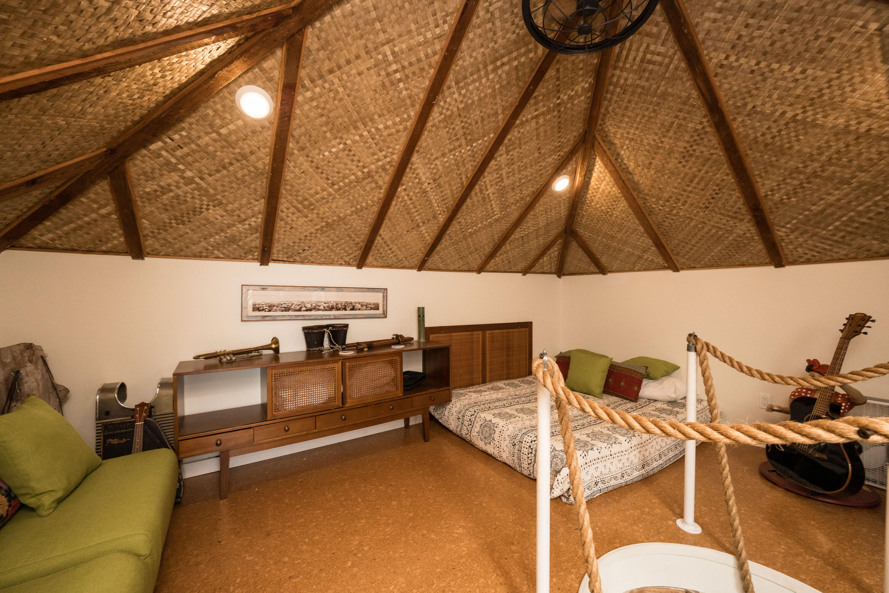 1419 Thompson Street