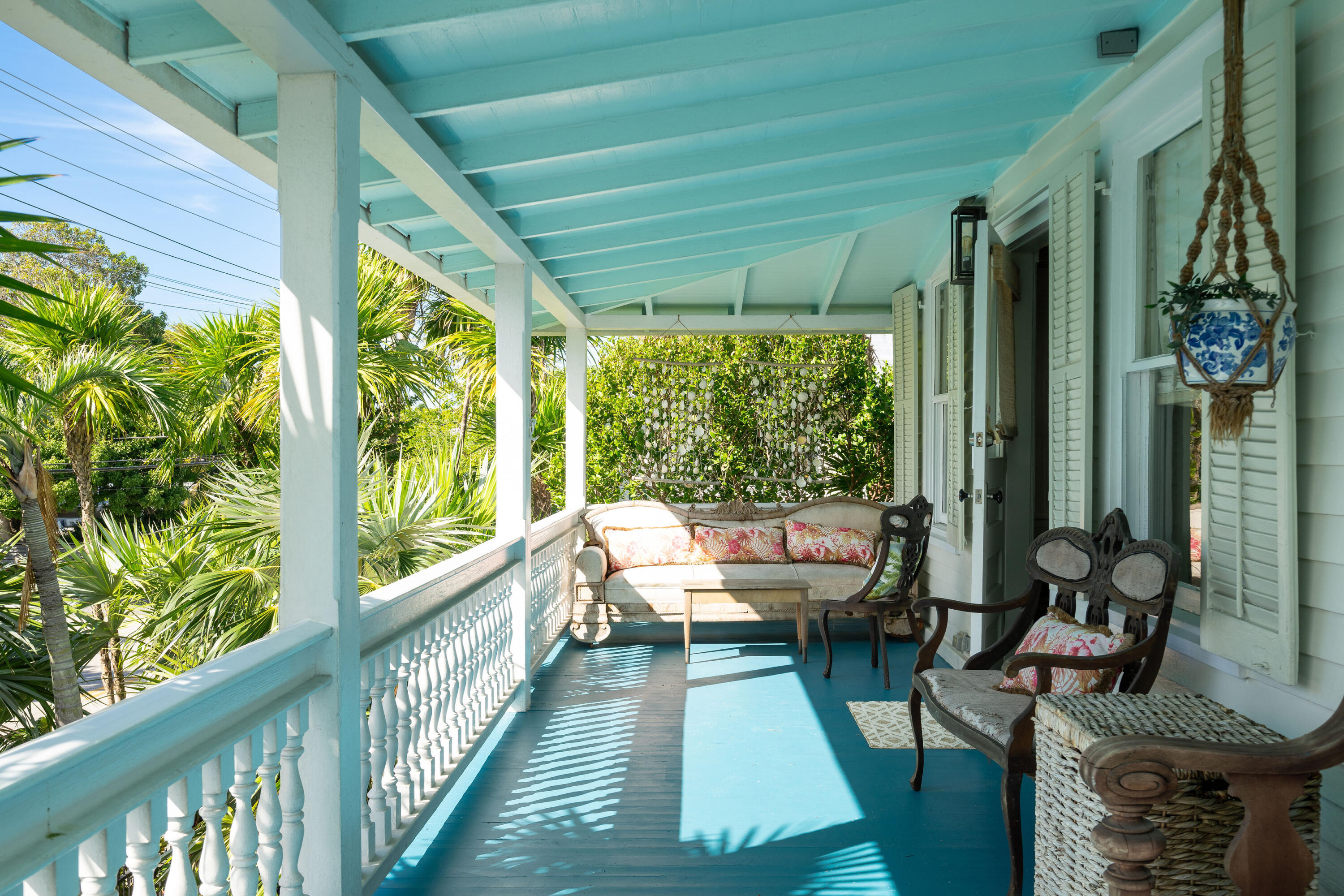 1419 Thompson Street