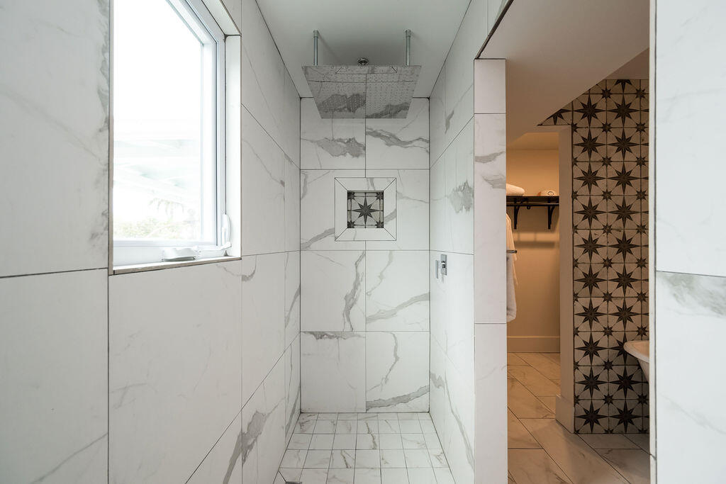 1419 Thompson Street