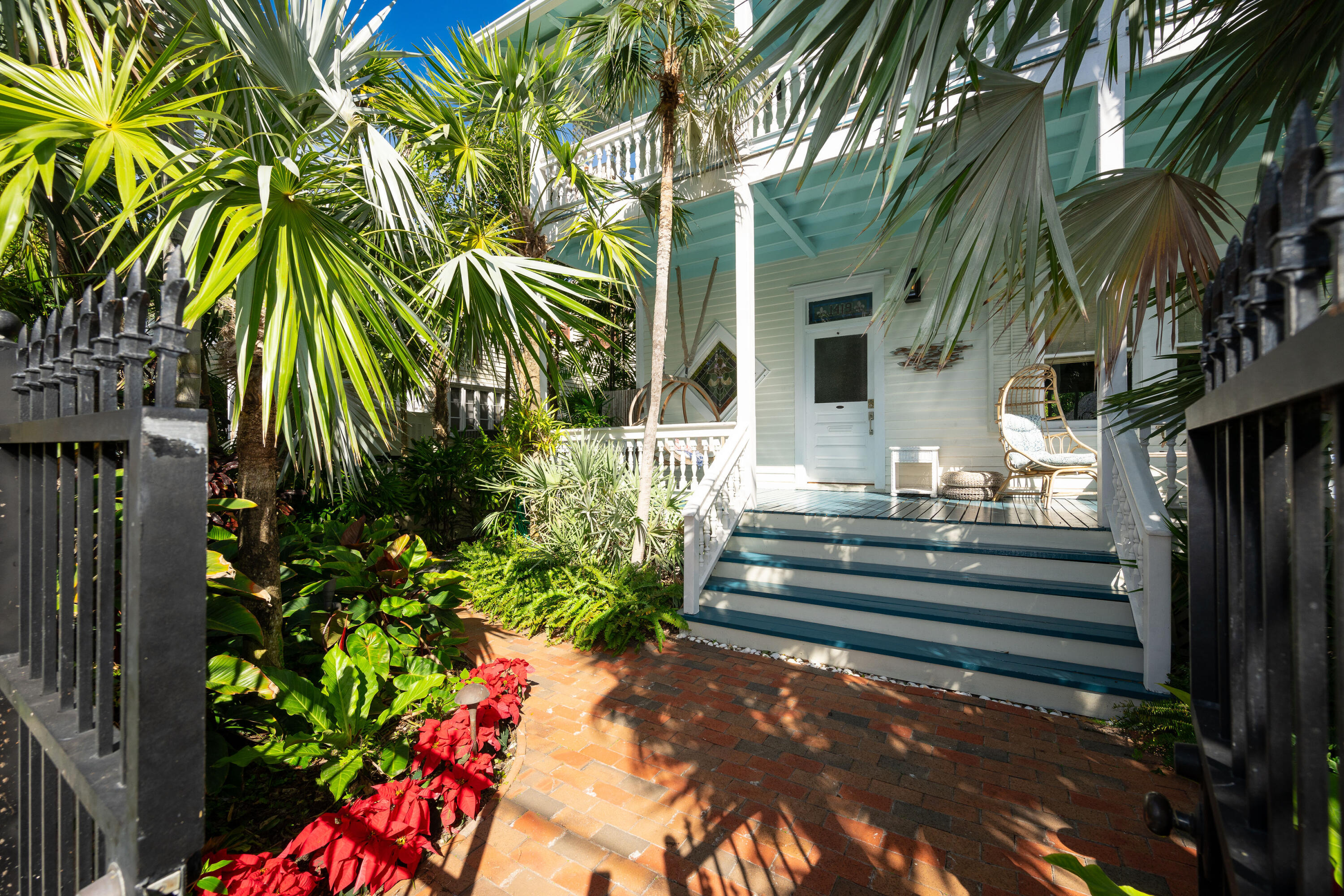 1419 Thompson Street