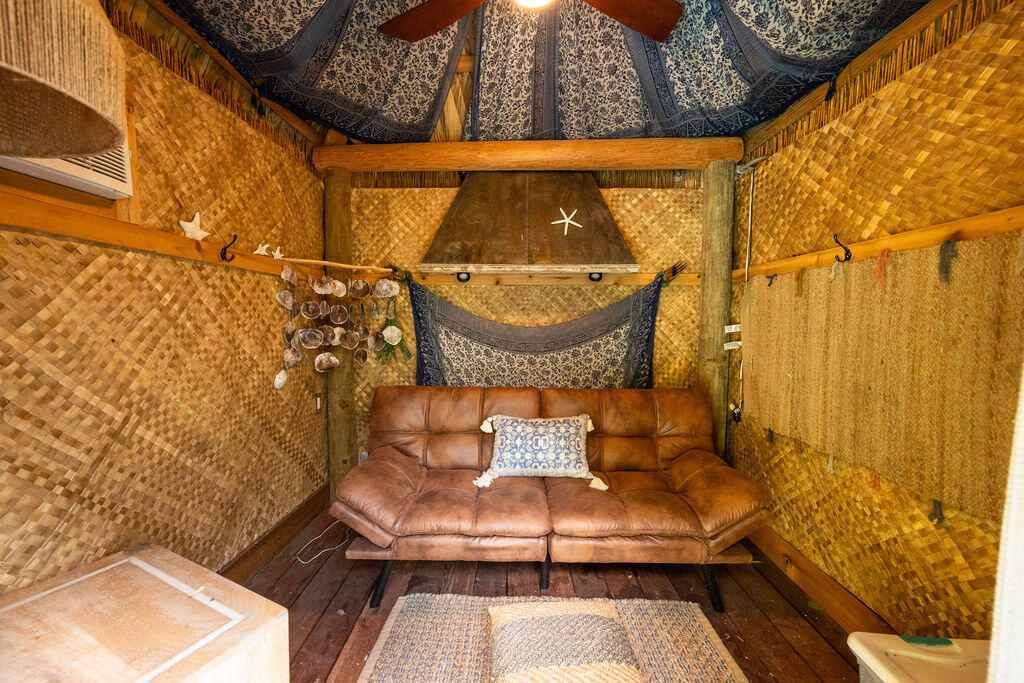 1419 Thompson Street