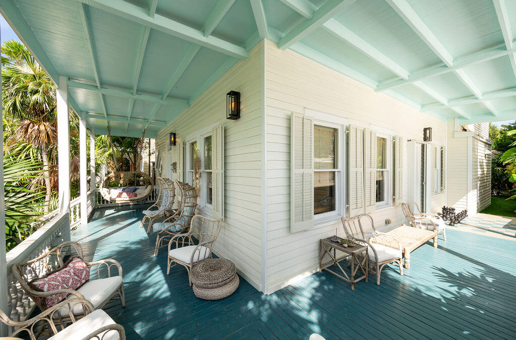 1419 Thompson Street