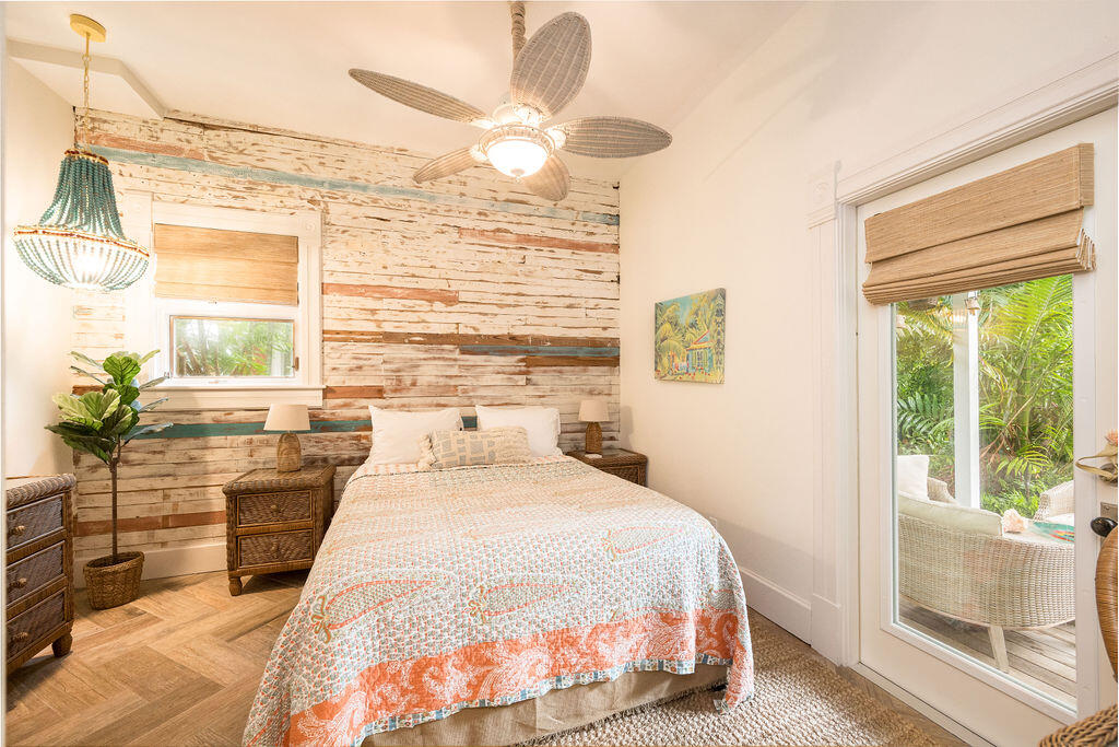 1419 Thompson Street