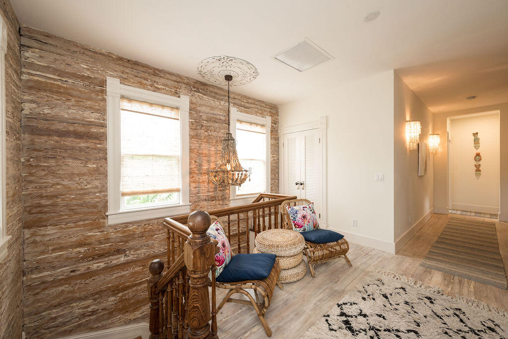 1419 Thompson Street