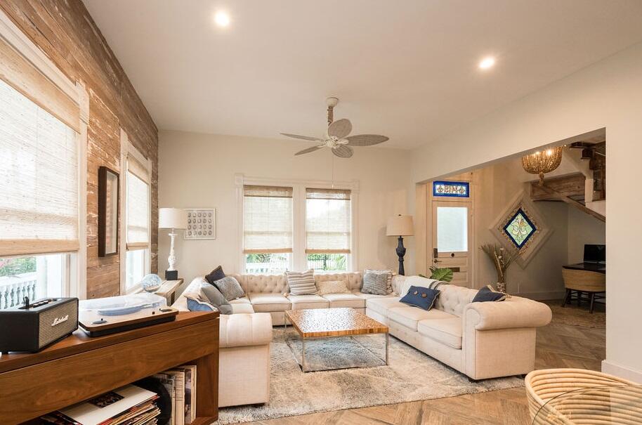 1419 Thompson Street