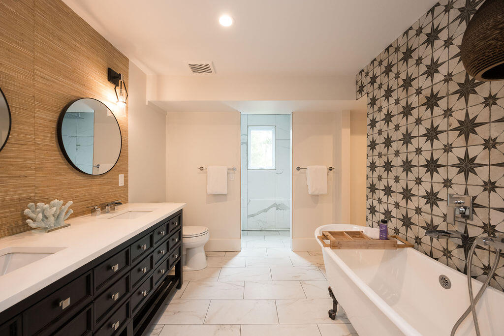 1419 Thompson Street