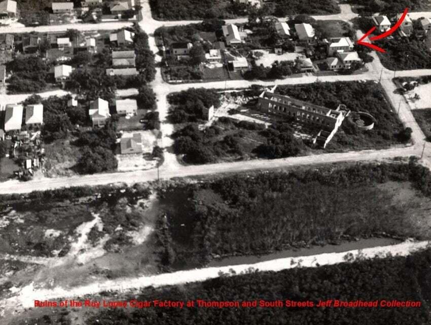 1419 Thompson Street