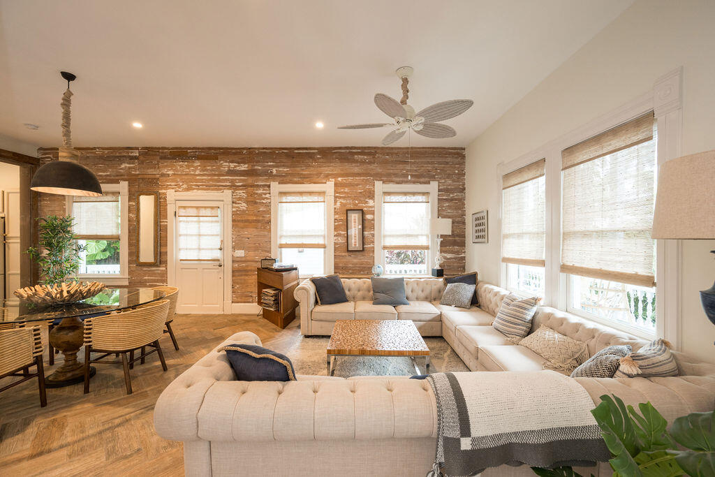 1419 Thompson Street