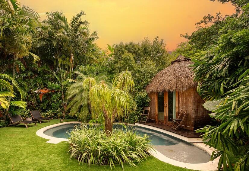 1419 Thompson Street