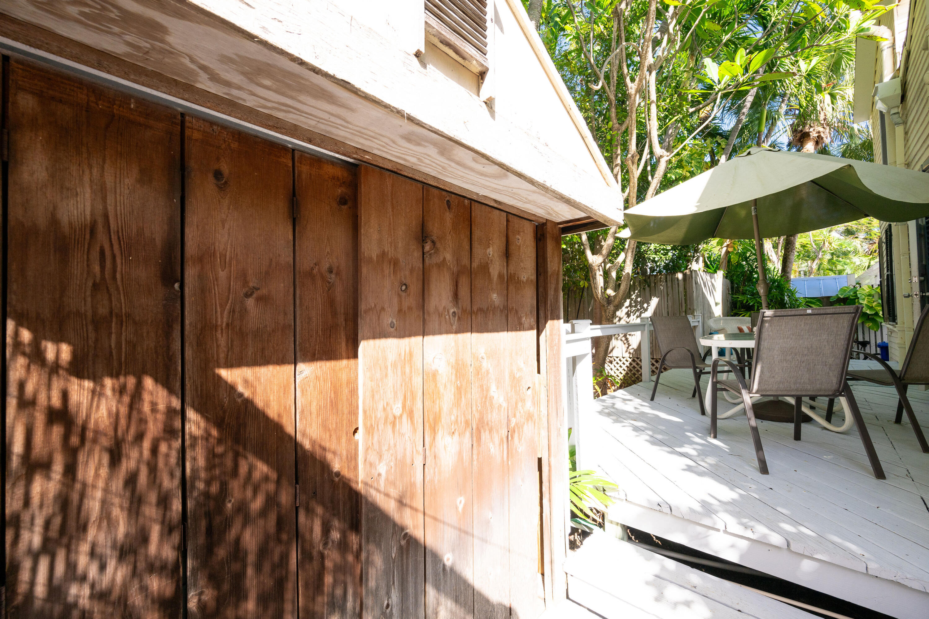 608 Roberts Lane