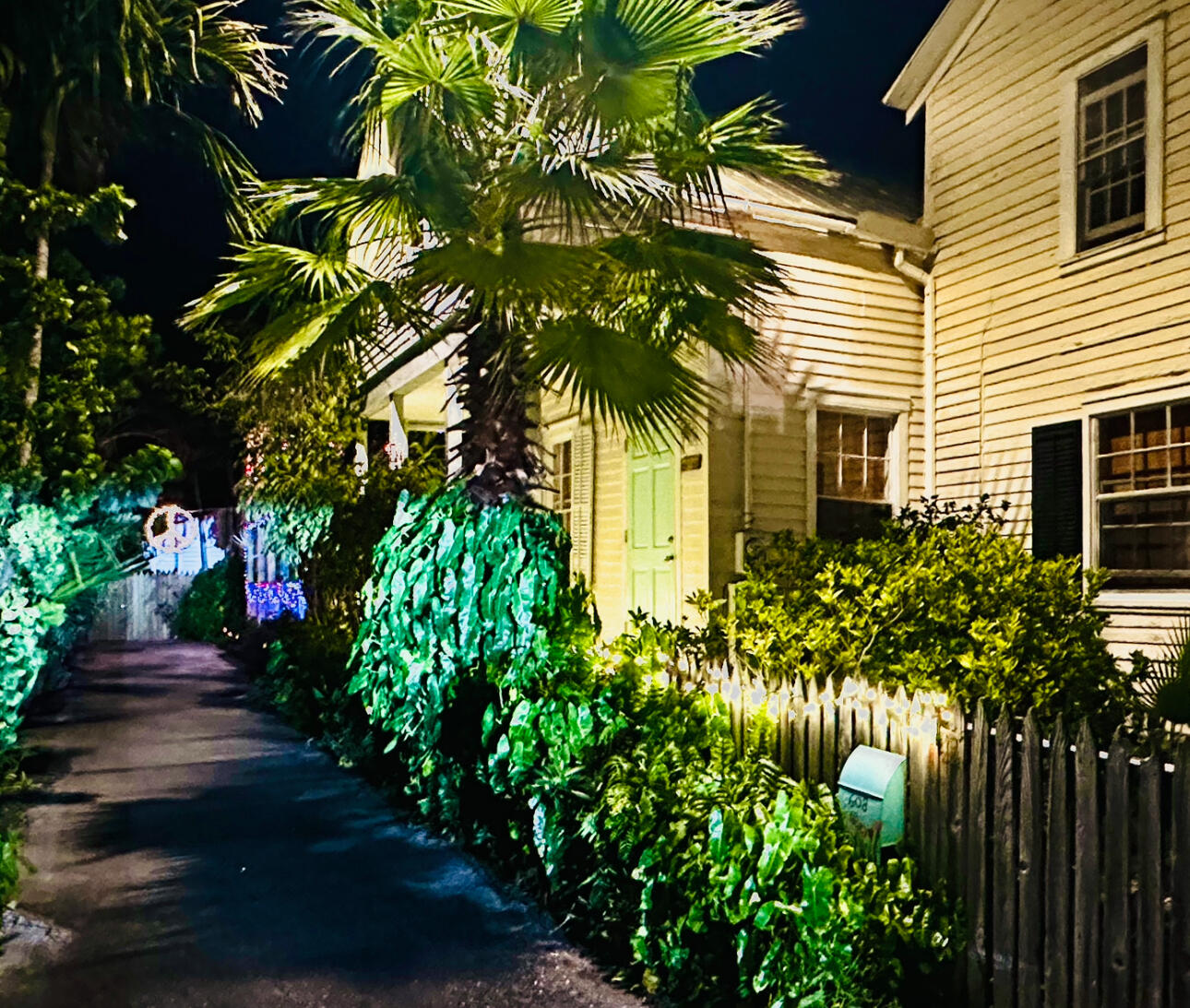 608 Roberts Lane