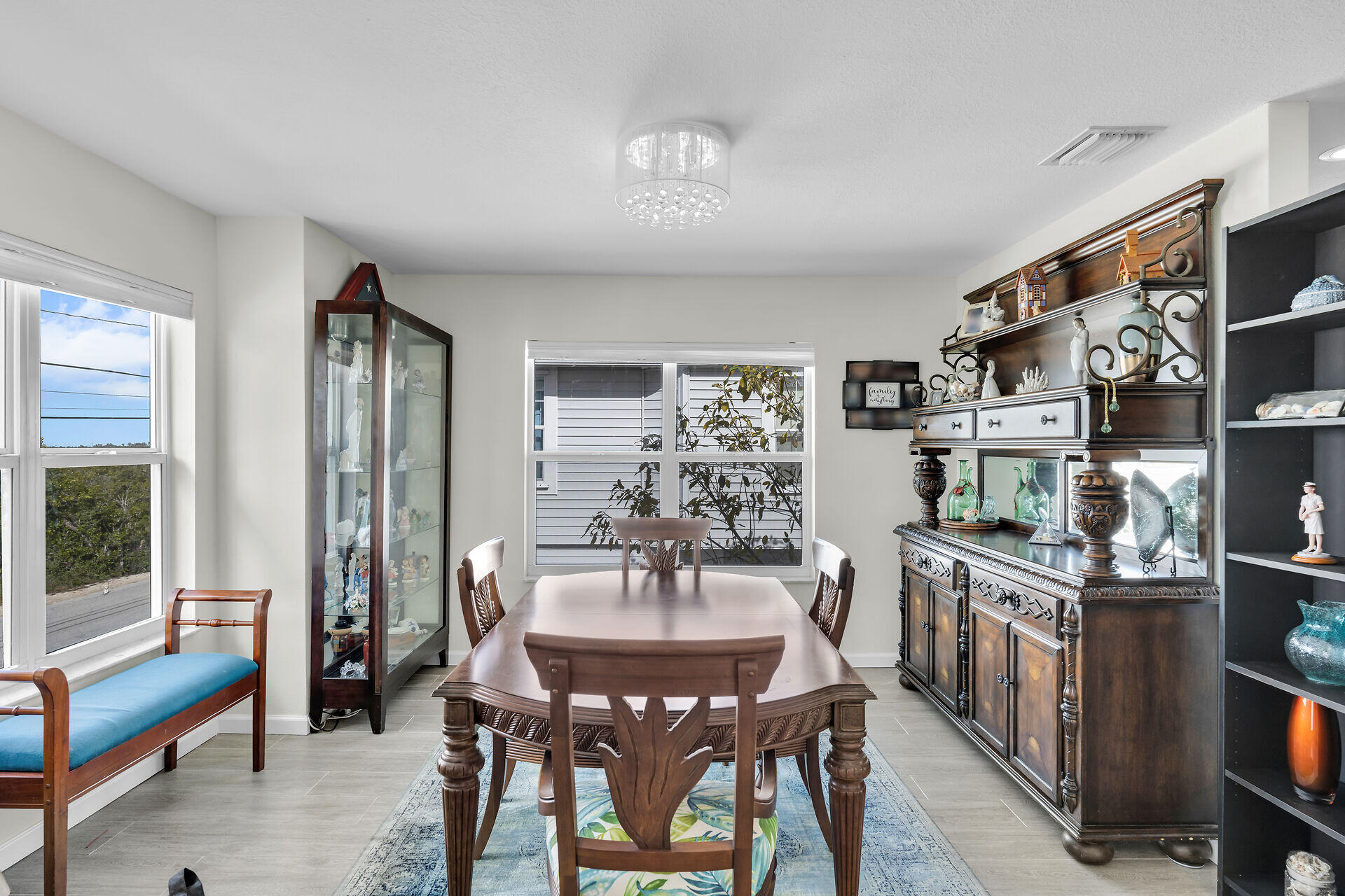 903 Indies Road