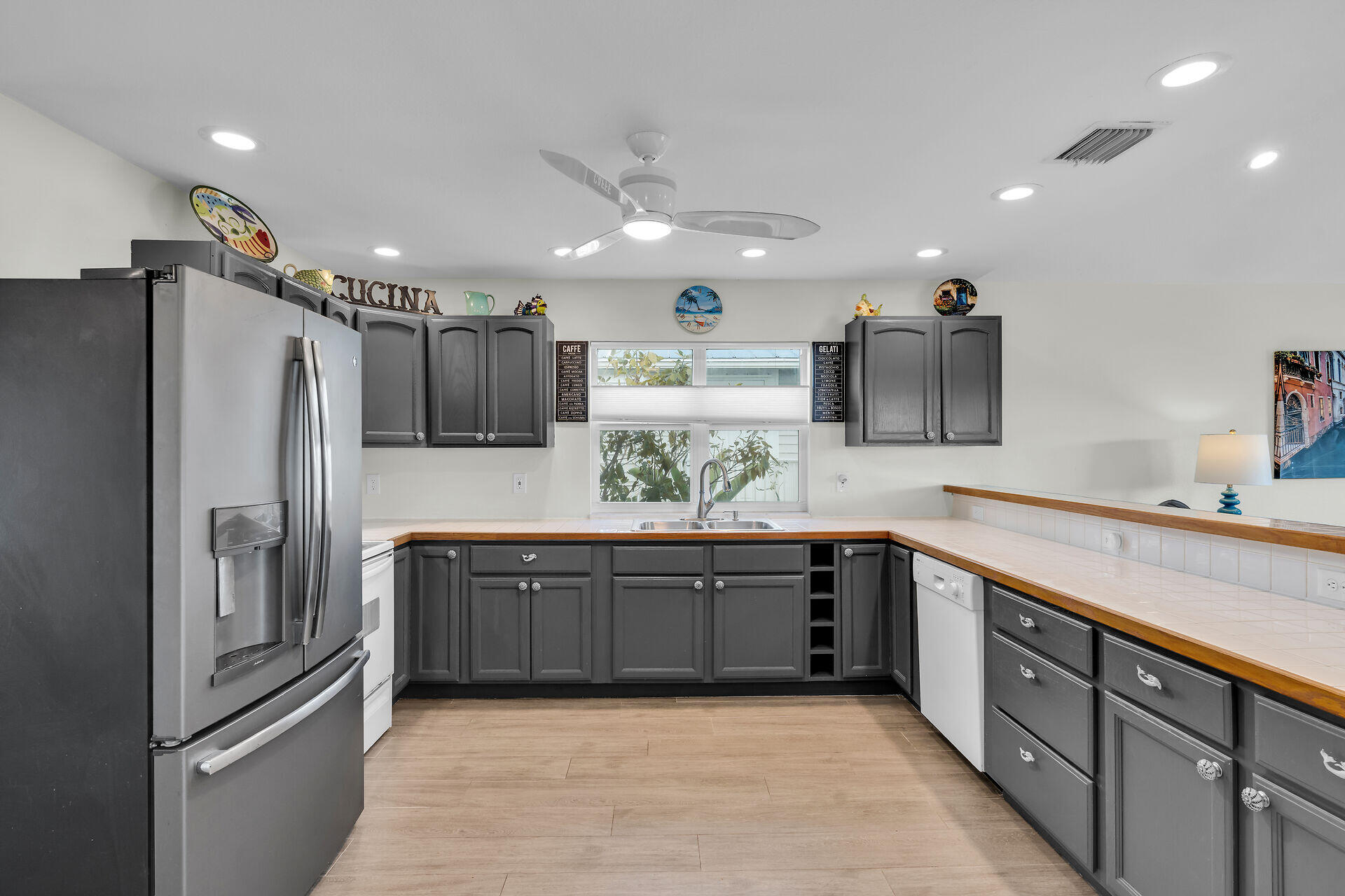903 Indies Road