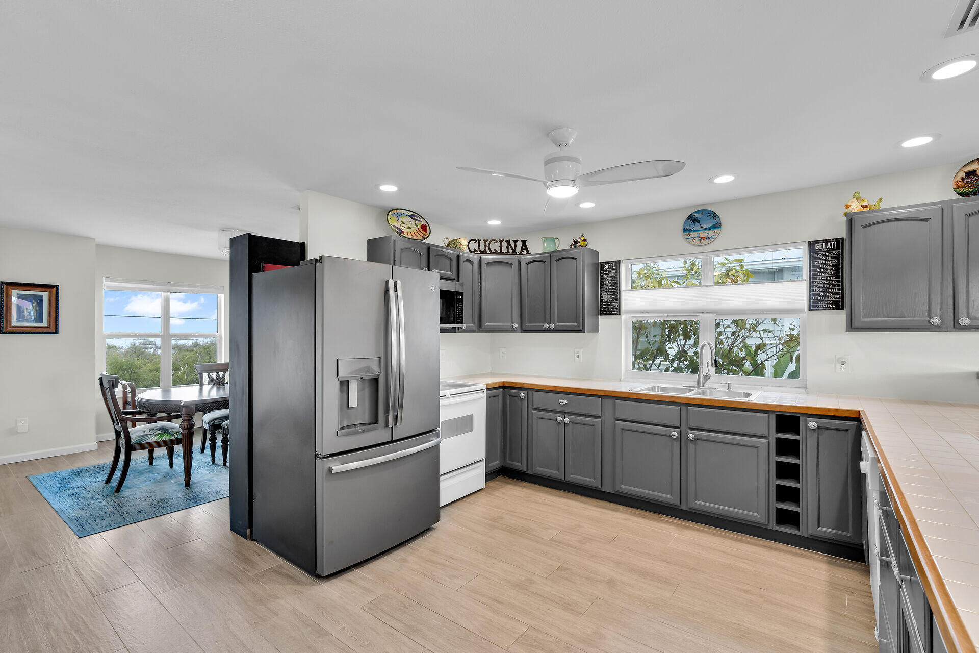 903 Indies Road