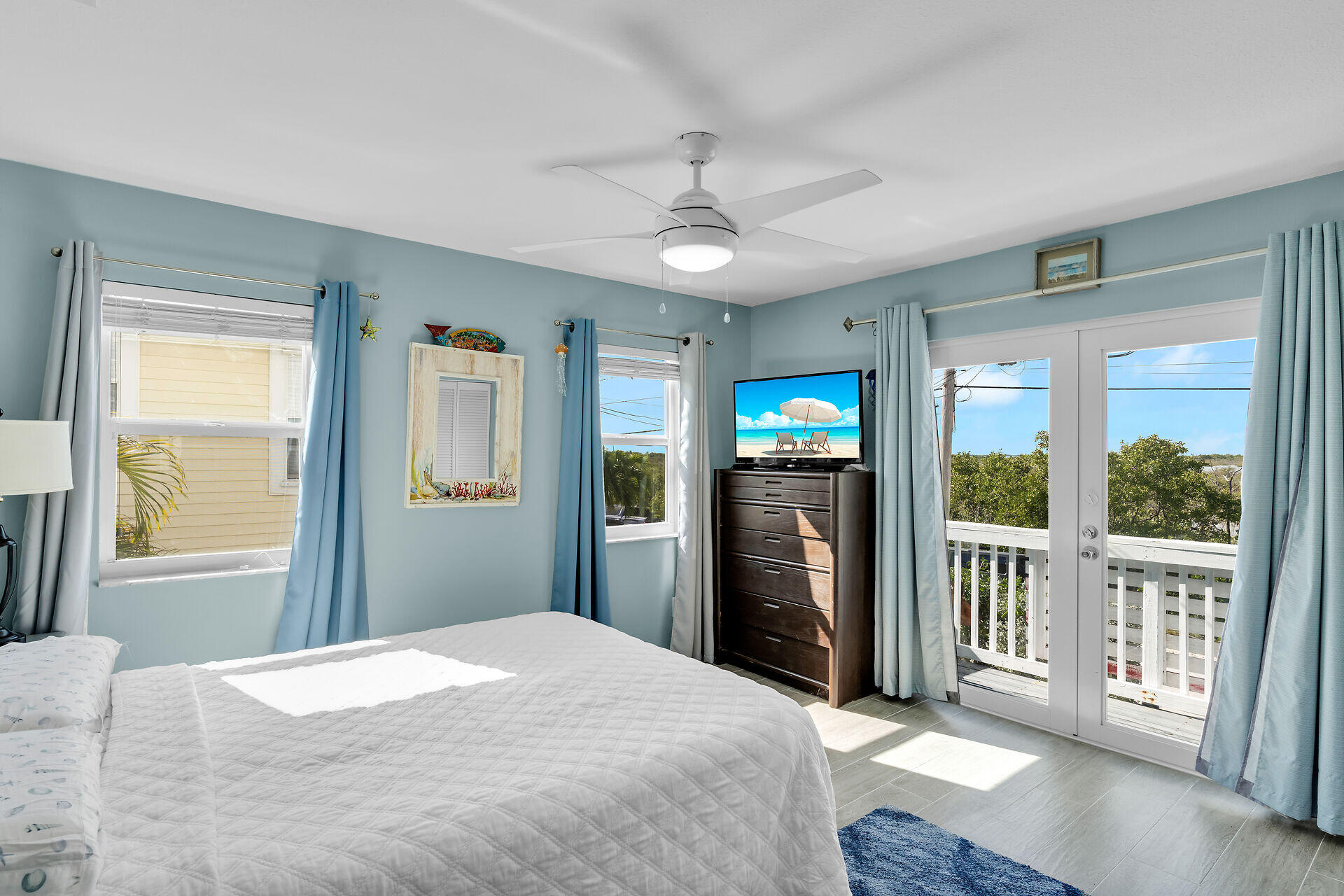903 Indies Road