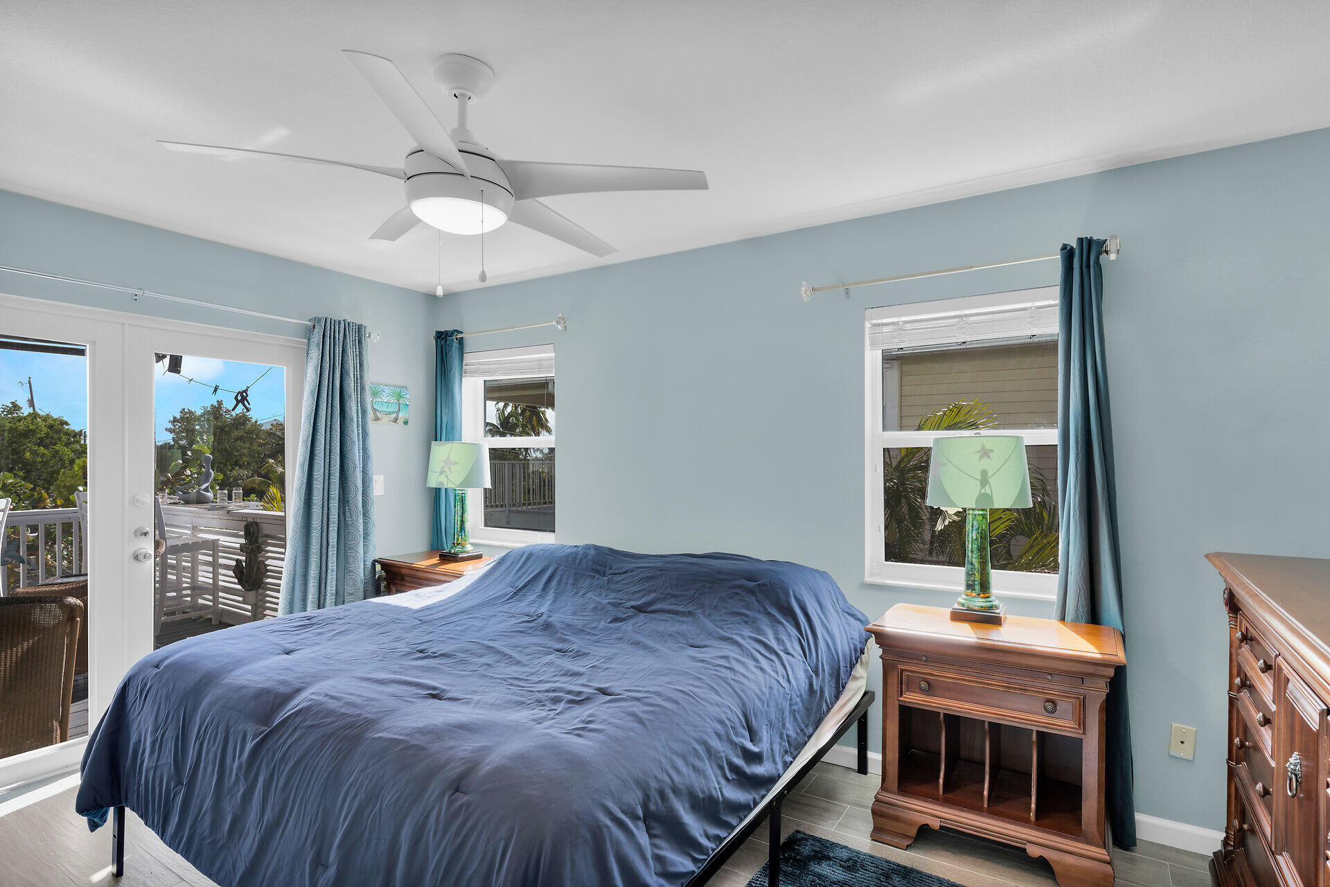 903 Indies Road
