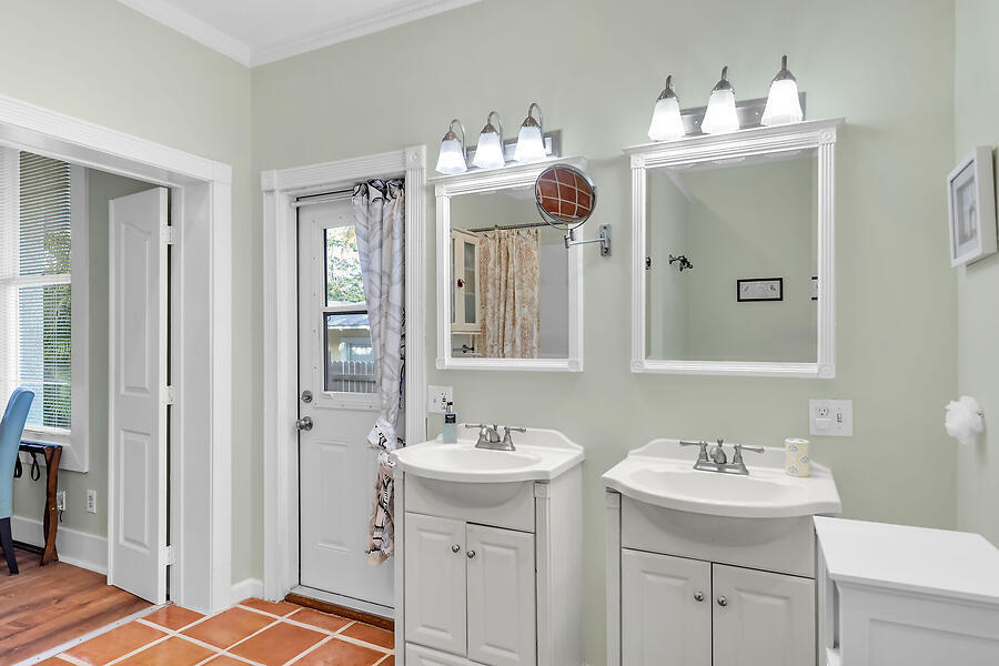 1211 Catherine Street