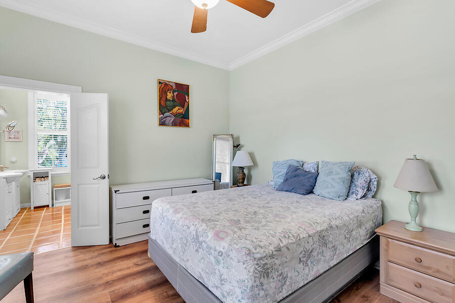 1211 Catherine Street