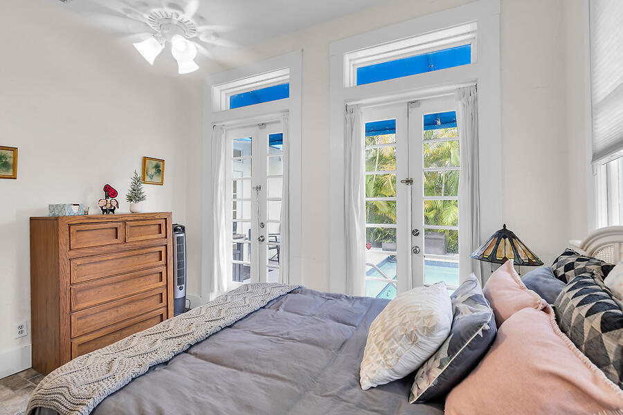 1211 Catherine Street