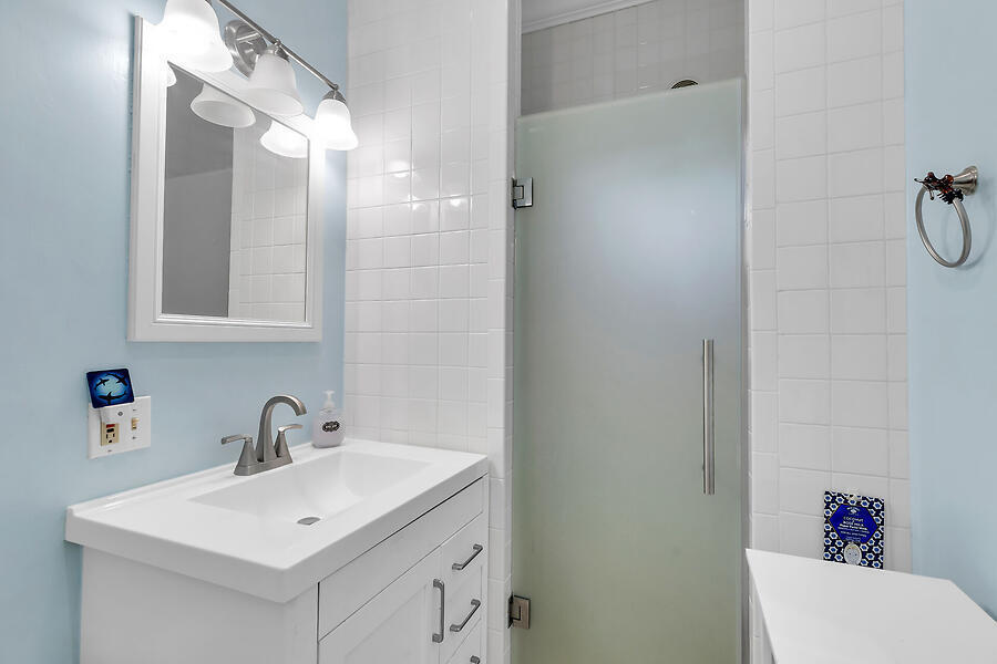 1211 Catherine Street