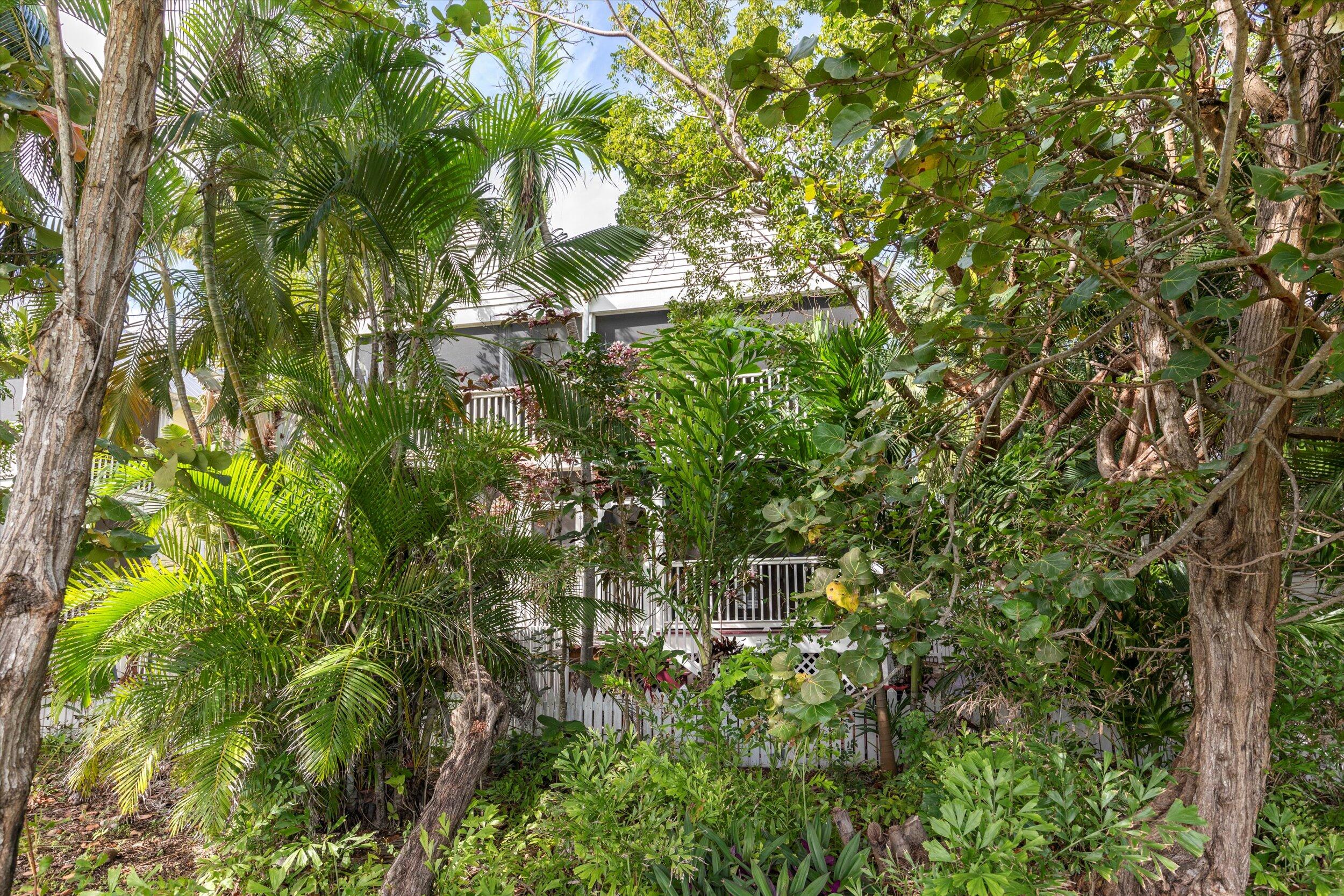 69 Spoonbill Way
