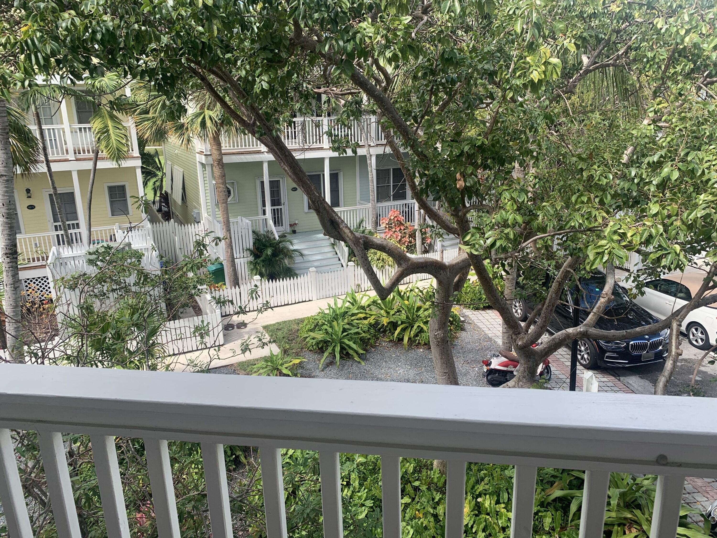 69 Spoonbill Way