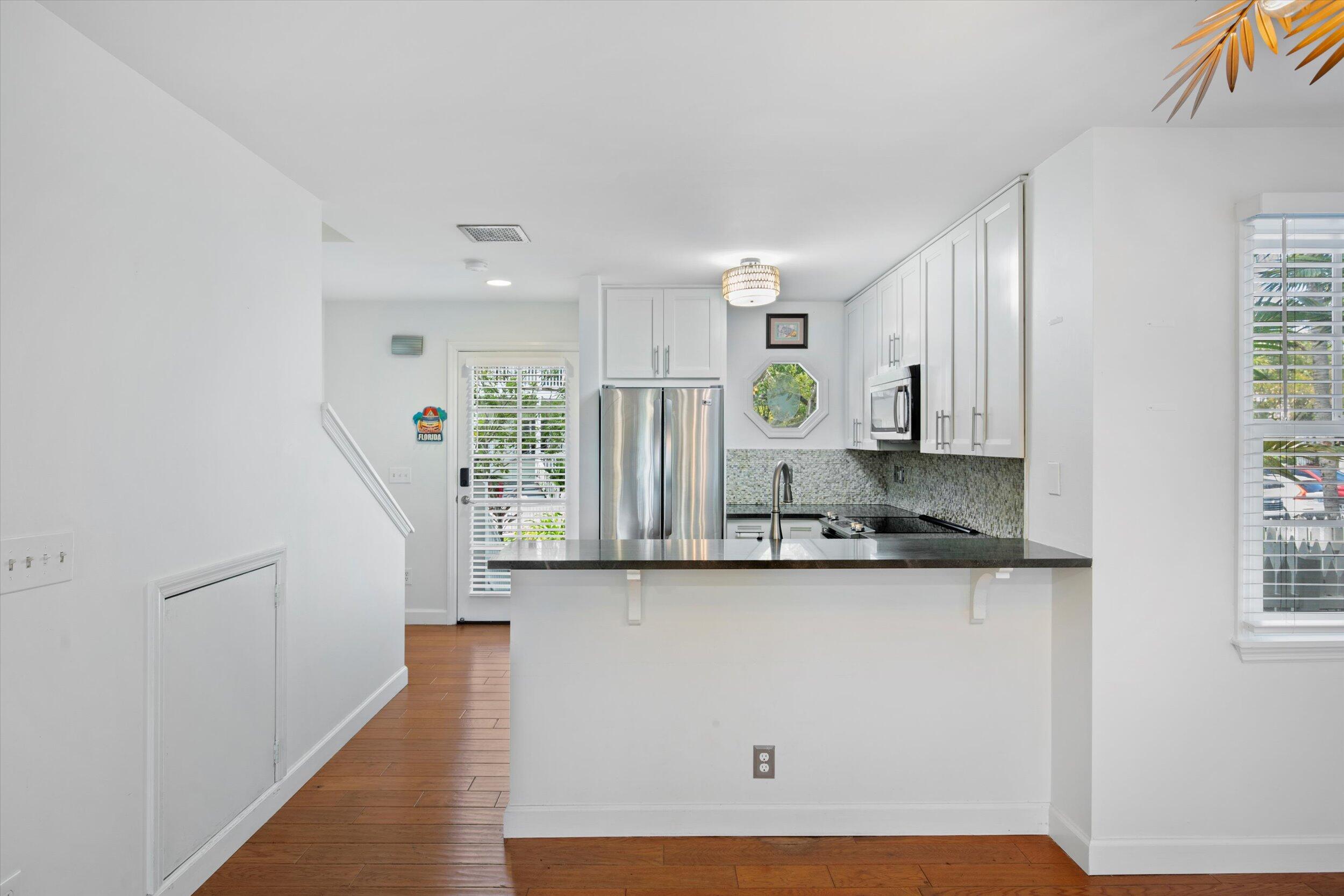 69 Spoonbill Way