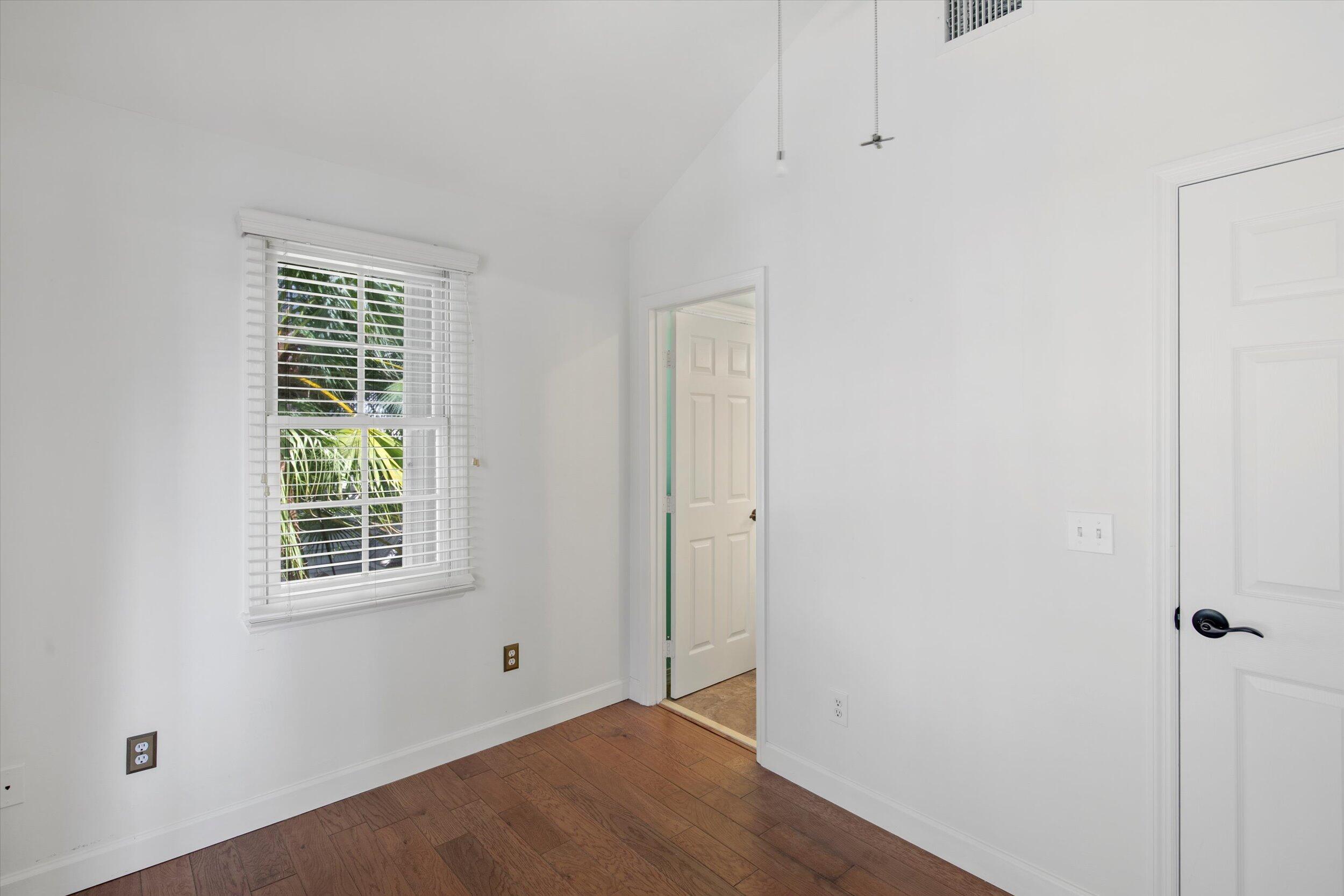 69 Spoonbill Way