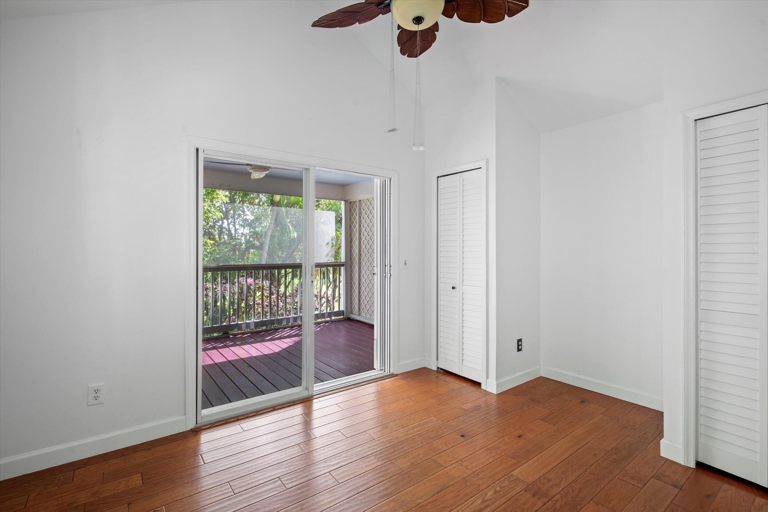 69 Spoonbill Way