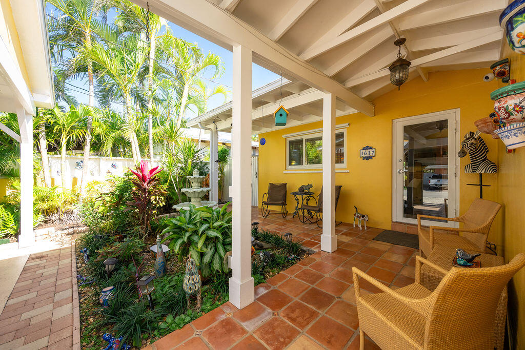 1617 Jamaica Drive