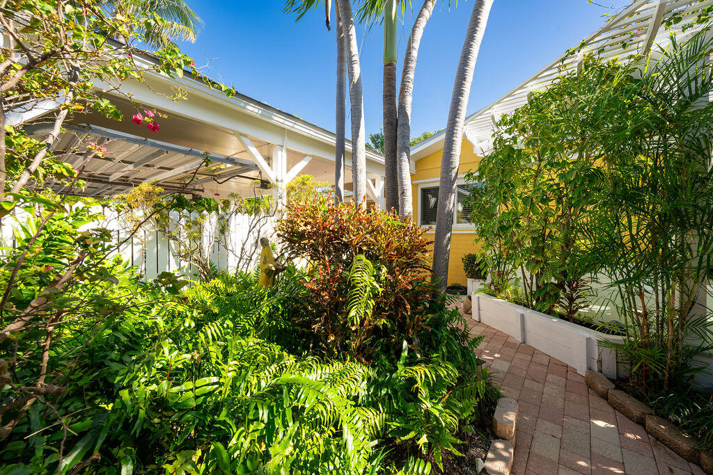 1617 Jamaica Drive