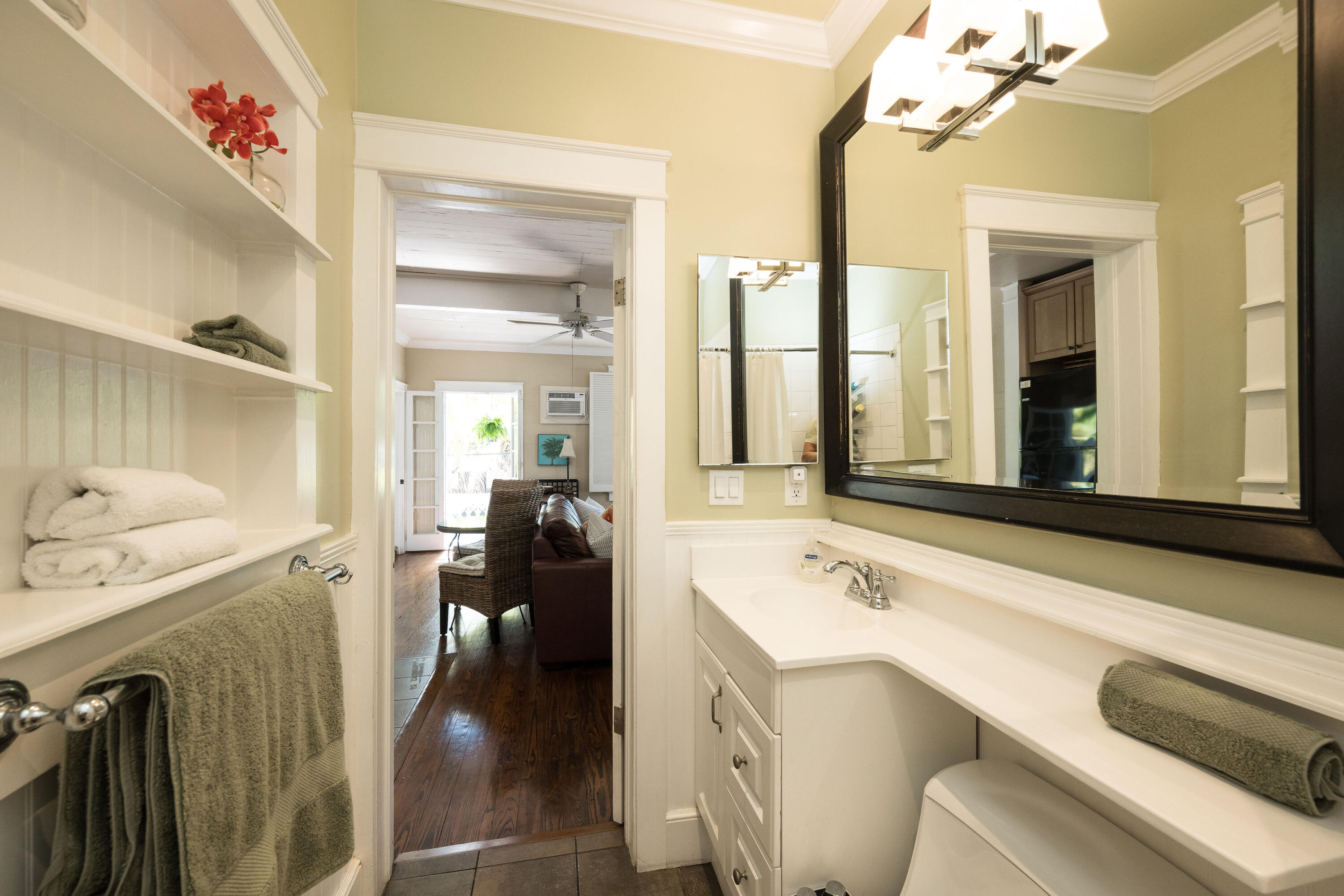 611 Southard Street Unit: 3