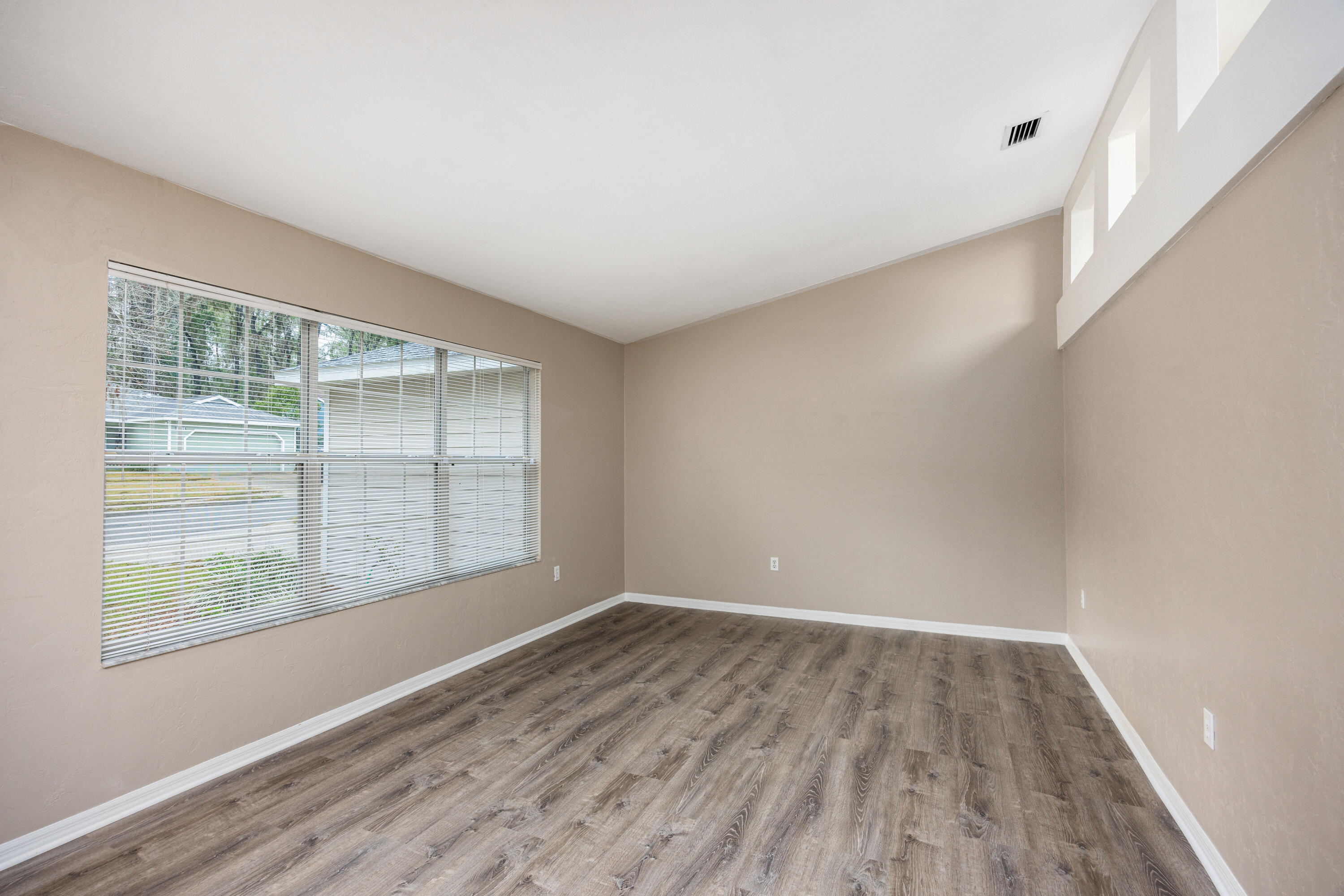 1620 NW 89th Terrace