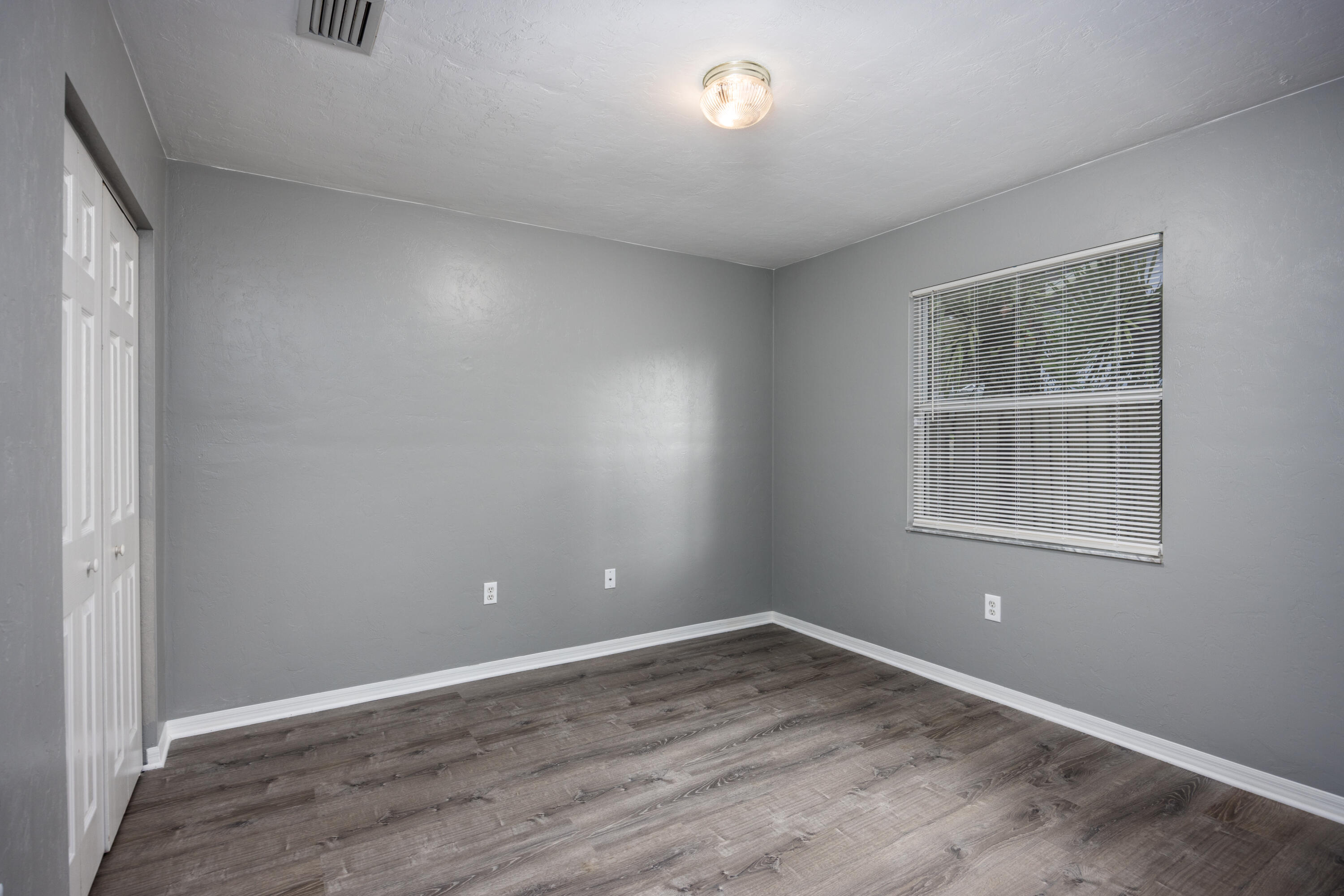 1620 NW 89th Terrace