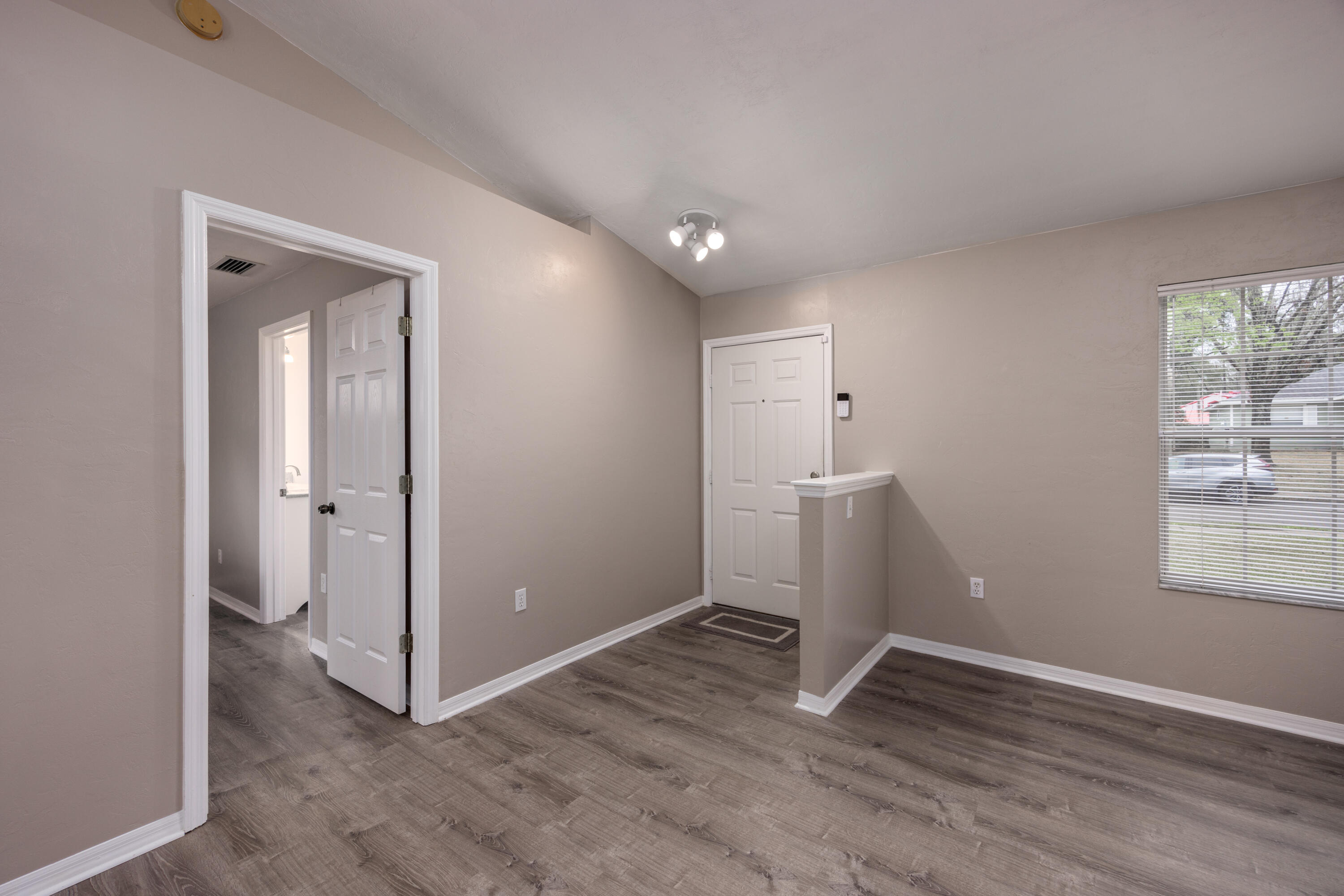 1620 NW 89th Terrace