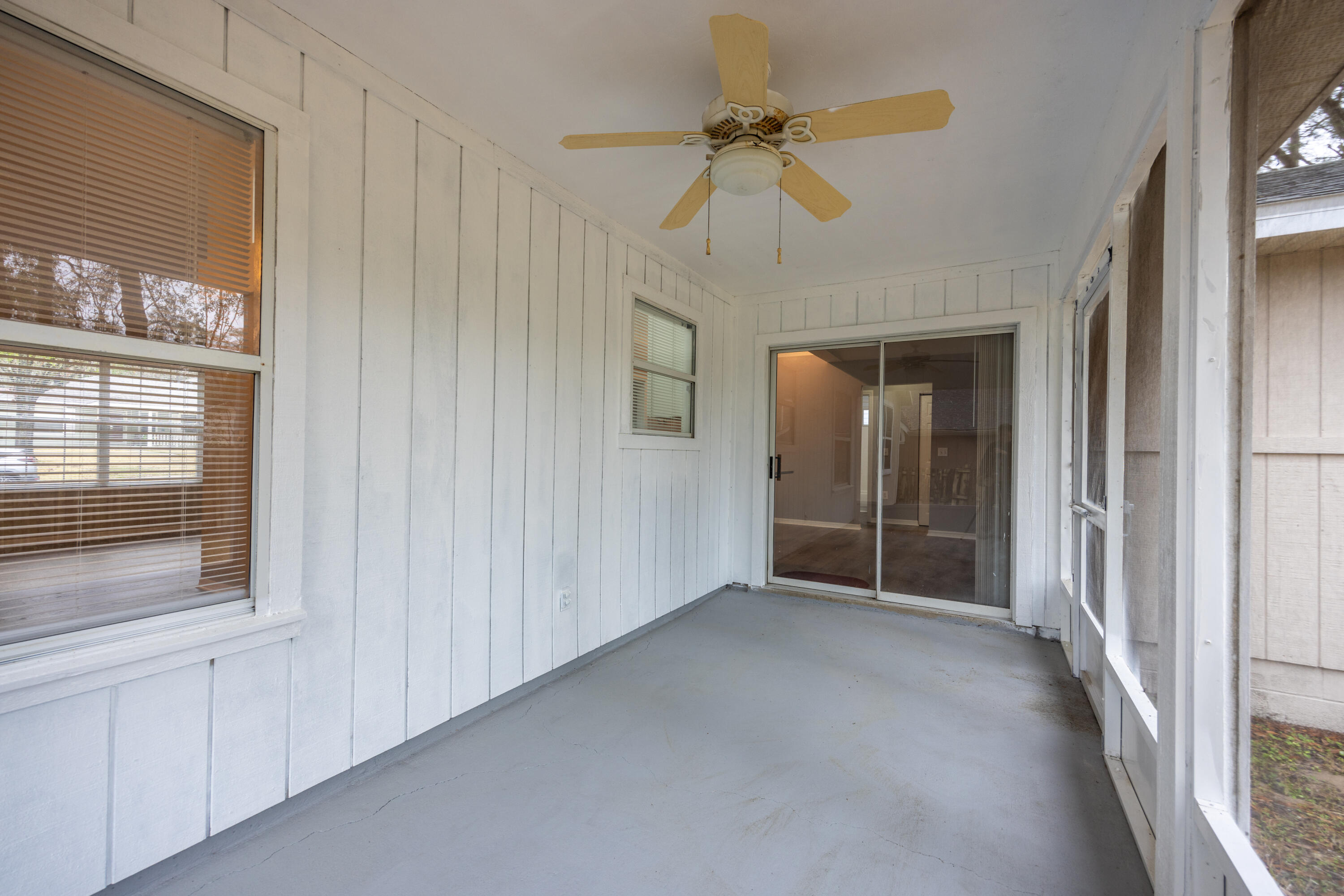 1620 NW 89th Terrace