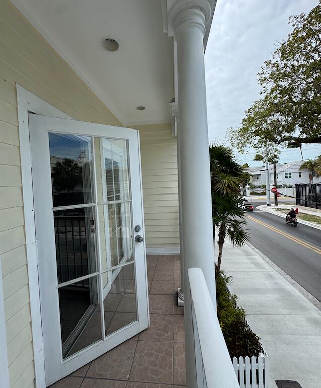 302 Southard Street Unit: 212