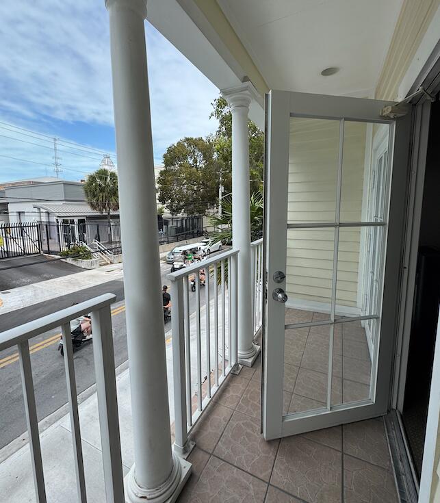 302 Southard Street Unit: 212