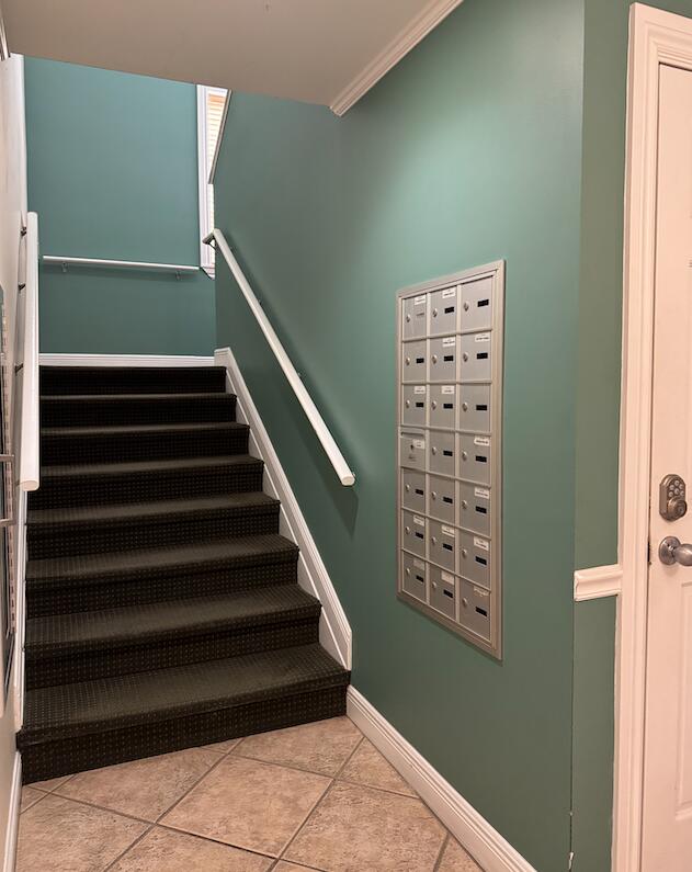 302 Southard Street Unit: 212