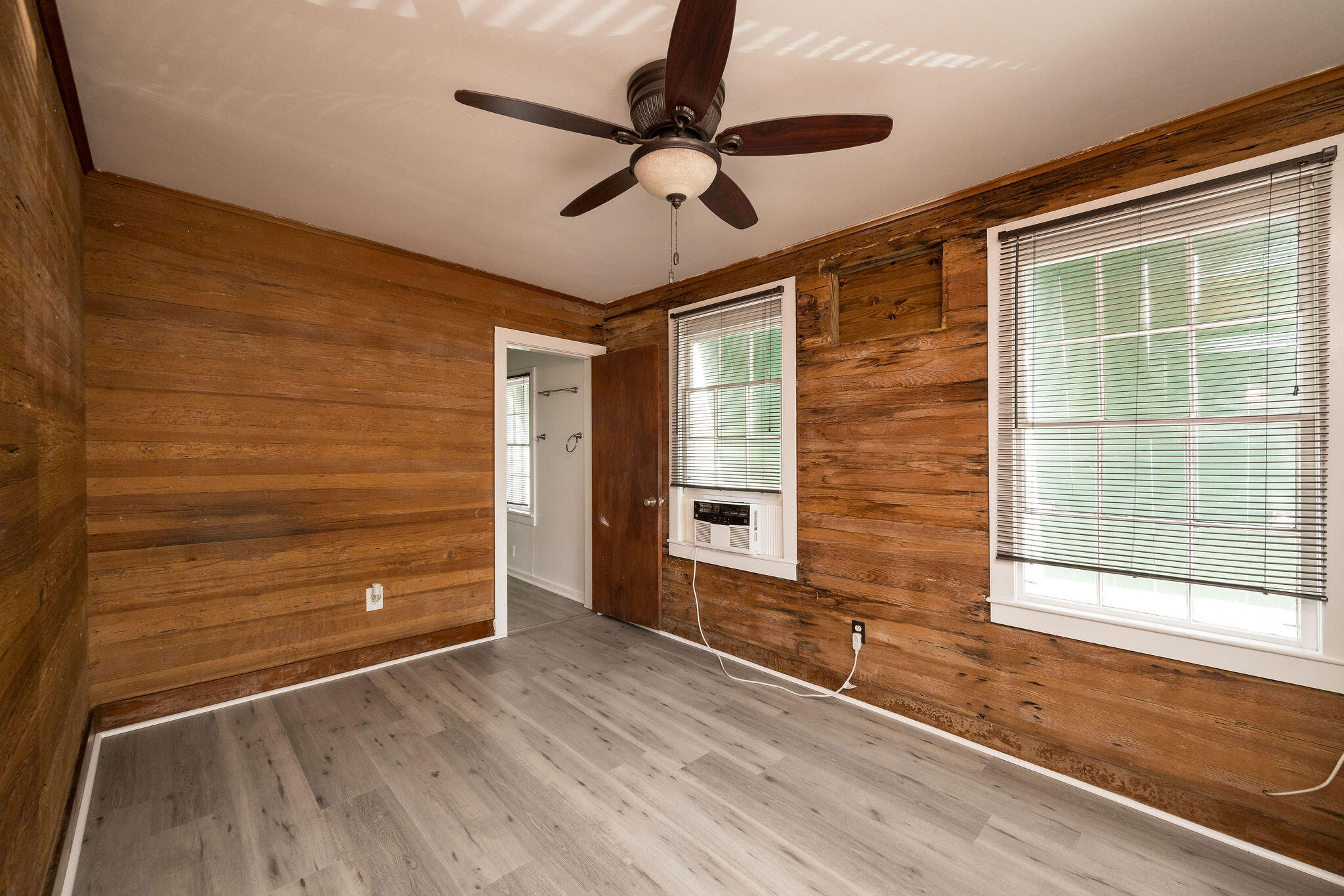 1121 Elgin Lane