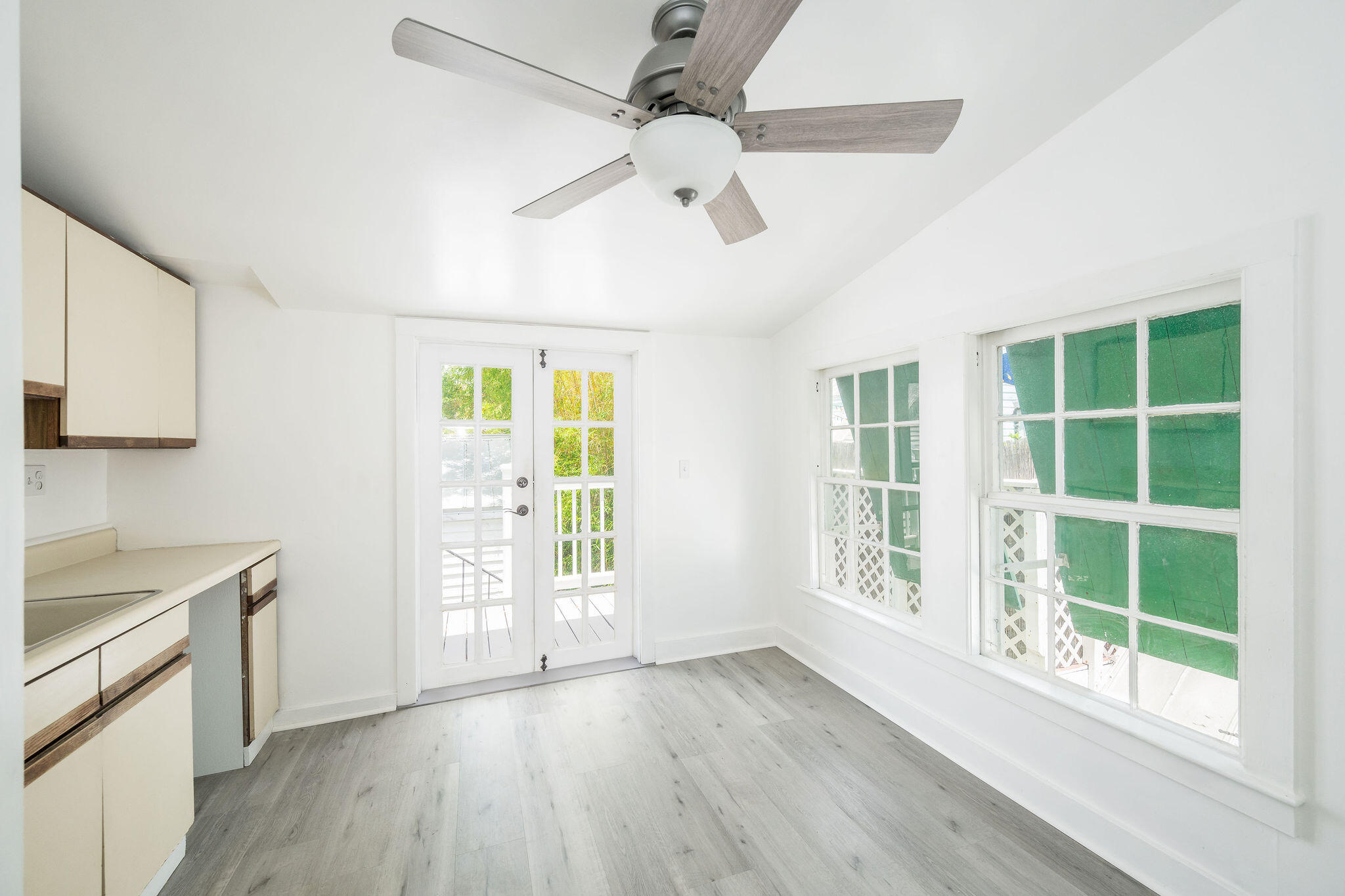 1121 Elgin Lane
