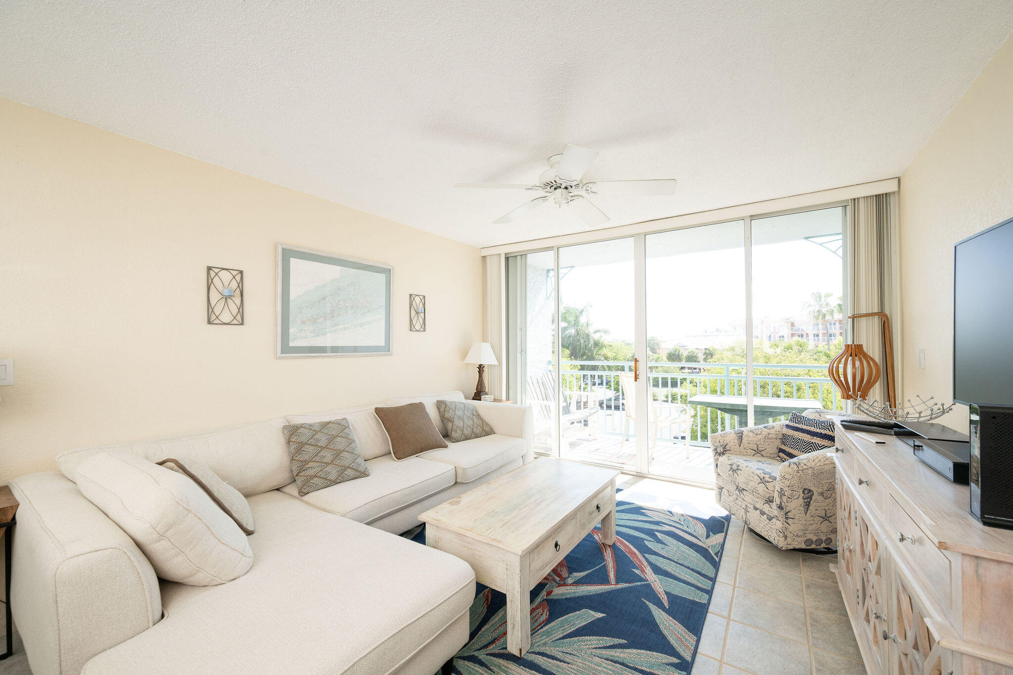 3635 Seaside Drive Unit: 305