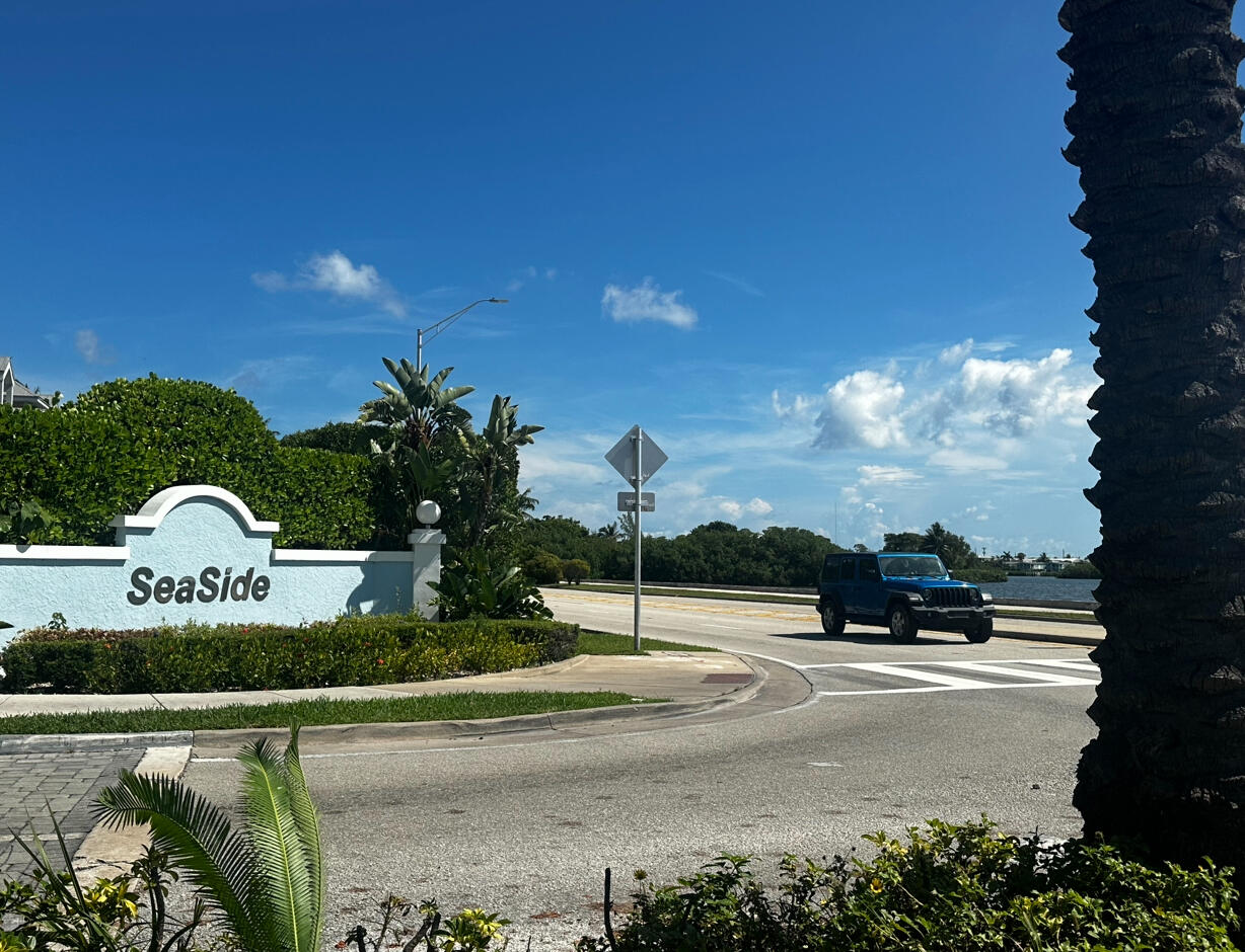 3635 Seaside Drive Unit: 305