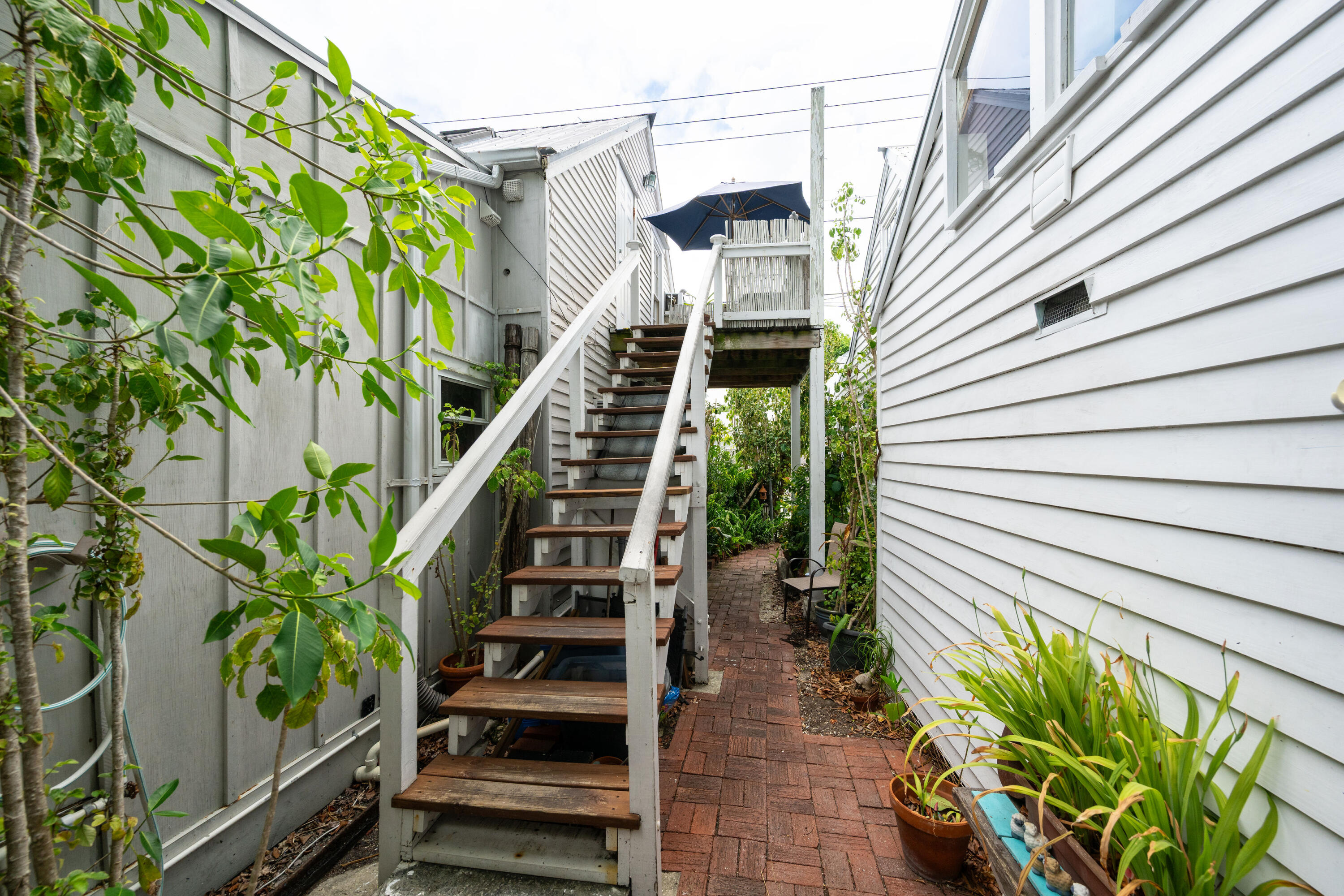 830 Fleming Street