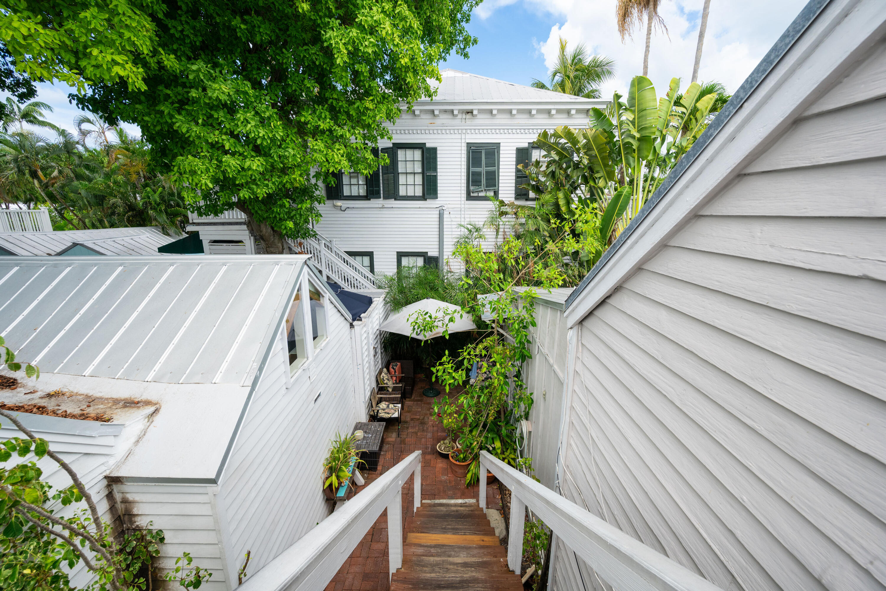 830 Fleming Street